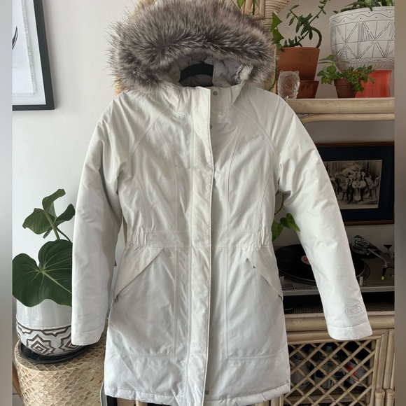 SOLD The North Face arctic parka - Picture 5 of 13